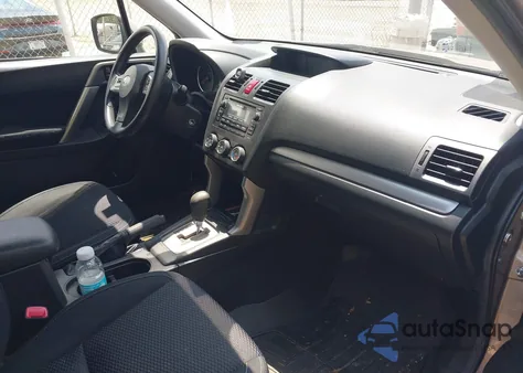 2015 Subaru Forester 2.5I Premium из США, поврежденный, VIN JF2SJADC1FH557284